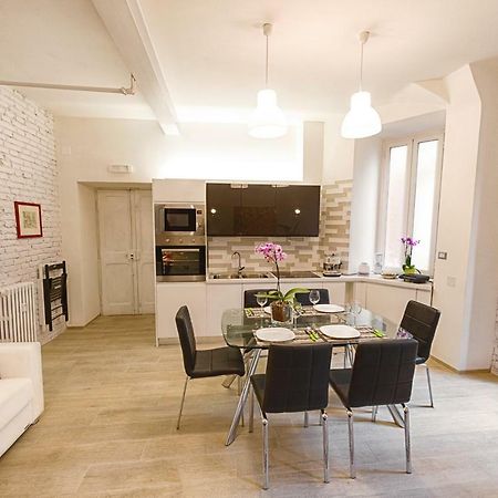 Modern Apartment Near Colosseum Roma Eksteriør bilde