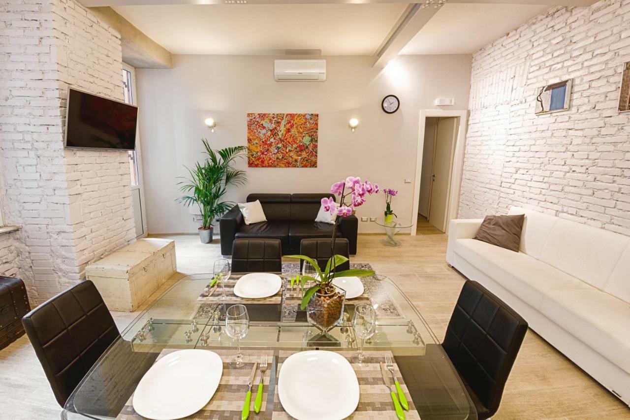 Modern Apartment Near Colosseum Roma Eksteriør bilde
