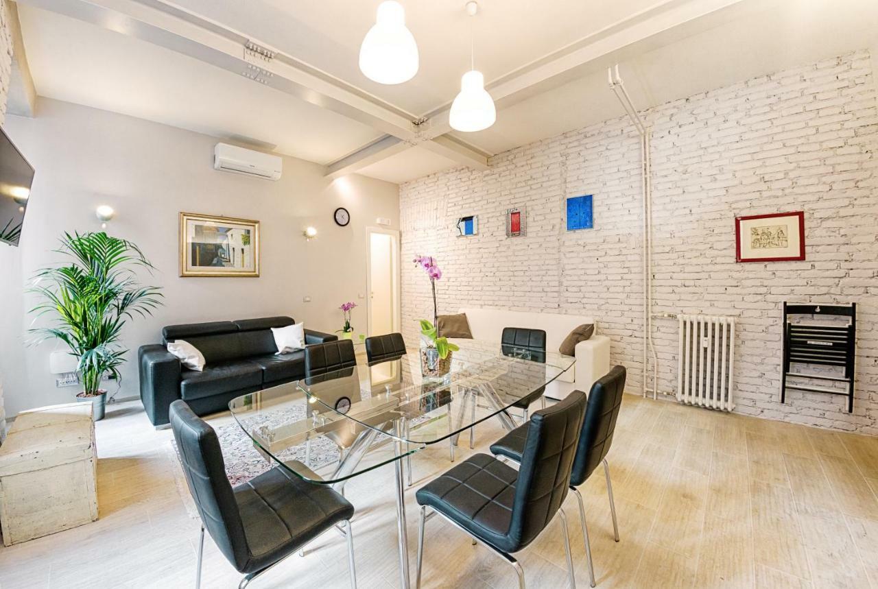 Modern Apartment Near Colosseum Roma Eksteriør bilde